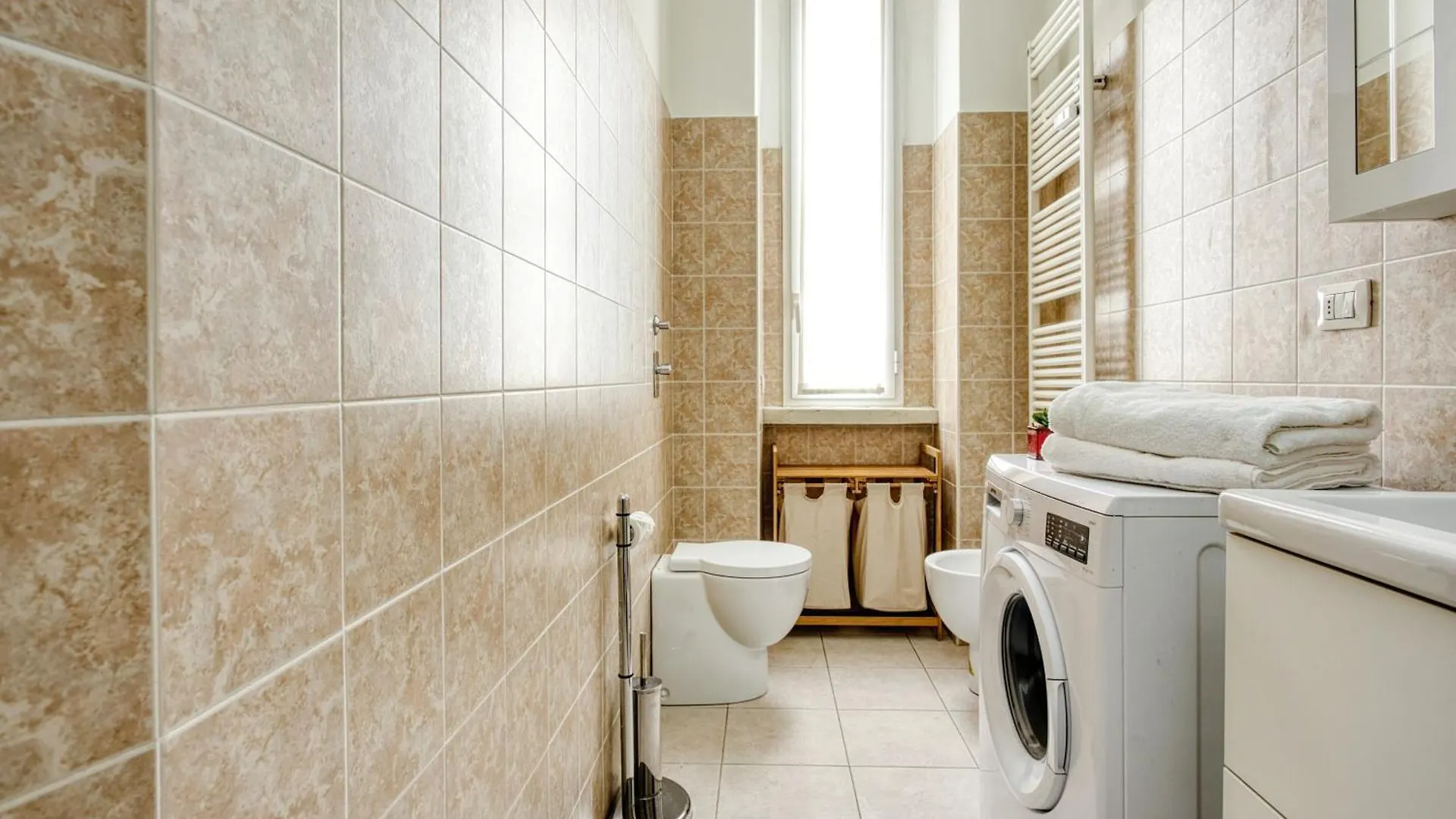 Luxury Stay - City Life Milano 0*,  İtalya